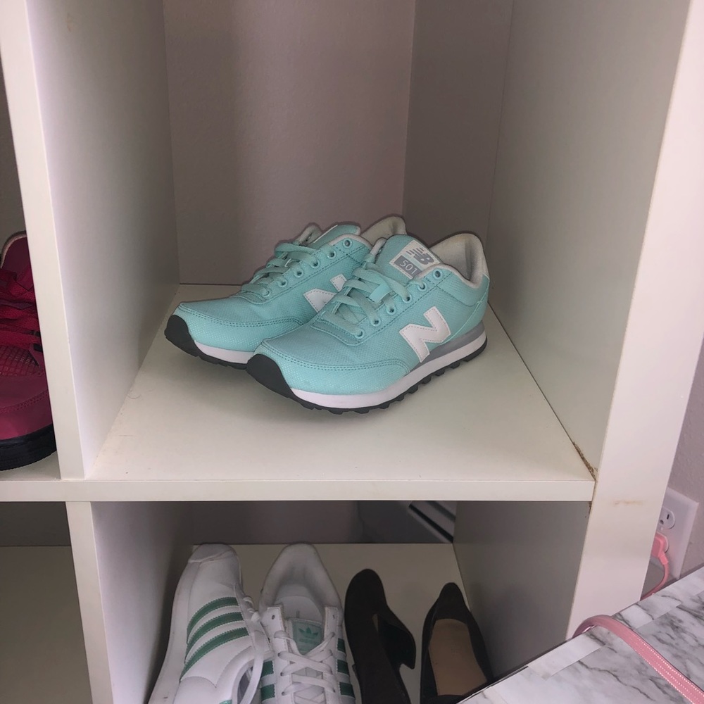 TIFFANY BLUE NEW BALANCES